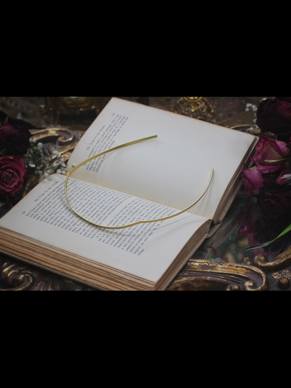 Minimal Gold Metal Headband - Sleek Hair Accessory